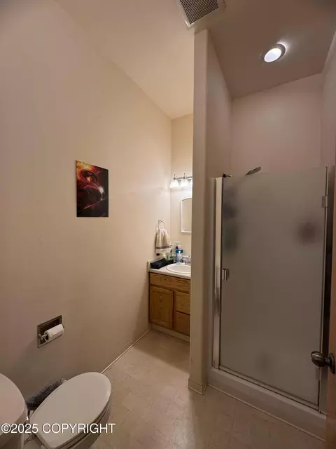 Bath - 425 Fourth Ave, Seward, AK 99664 photo 1 of 4