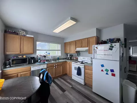 Kitchen - 425 Fourth Ave, Seward, AK 99664 photo 7 of 7