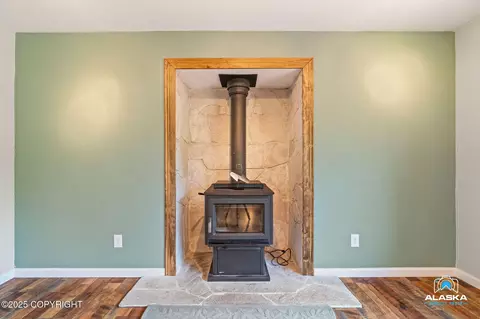 Living - 18864 Mountain Rd, Chugiak, AK 99567 photo 1 of 2