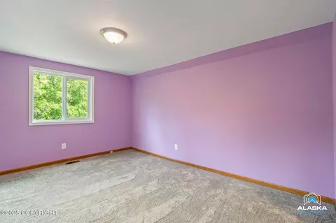 Bedroom - 18864 Mountain Rd, Chugiak, AK 99567 photo 6 of 7