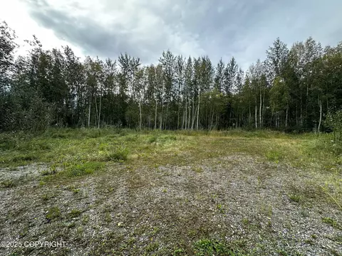 3151 Badger Rd, North Pole, AK 99705