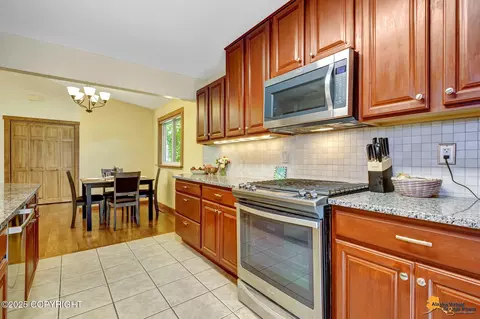 Kitchen - 12944 Ridgeview Dr, Anchorage, AK 99516 photo 2 of 5