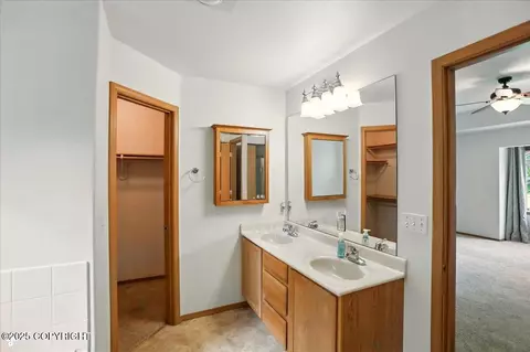 Bath - 22030 Birch Creek Dr, Chugiak, AK 99567 photo 2 of 8