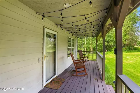 Exterior - 22030 Birch Creek Dr, Chugiak, AK 99567 photo 5 of 7