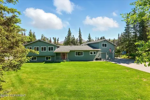 9701 Homestead Trl, Anchorage, AK 99507