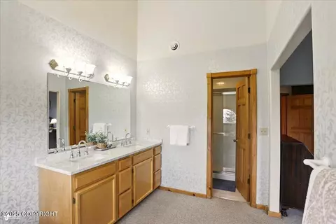 Bath - 10141 Middlerock Rd, Anchorage, AK 99507 photo 3 of 5