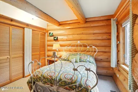 Bedroom - 10141 Middlerock Rd, Anchorage, AK 99507 photo 3 of 8