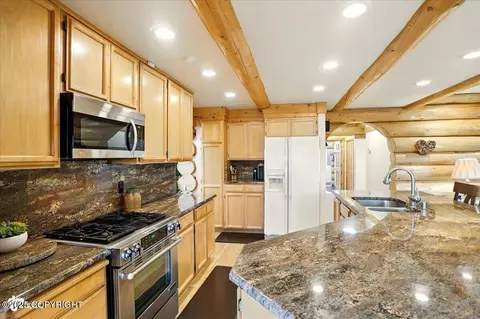 Kitchen - 10141 Middlerock Rd, Anchorage, AK 99507 photo 6 of 7
