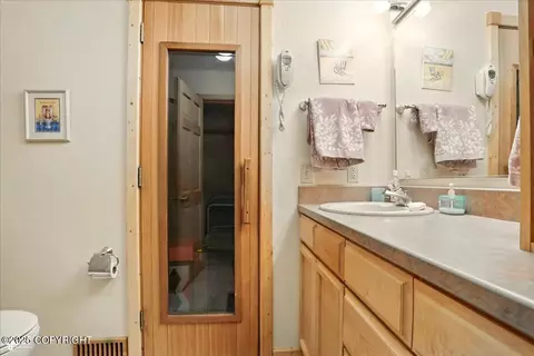 Bath - 10141 Middlerock Rd, Anchorage, AK 99507 photo 4 of 5