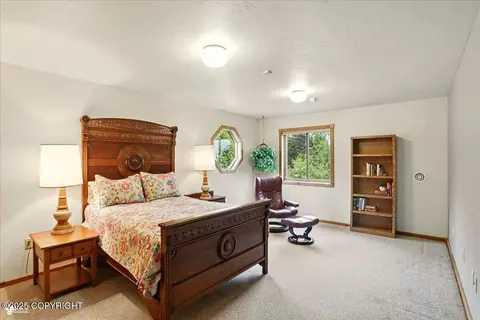 Bedroom - 10141 Middlerock Rd, Anchorage, AK 99507 photo 5 of 8