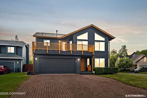 800 Howard Cir, Anchorage, AK 99504