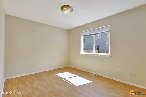 5632 E 43rd Ave # 8, Anchorage, AK 99504 photo 37