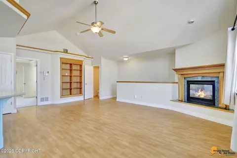 5632 E 43rd Ave # 8, Anchorage, AK 99504 photo 8