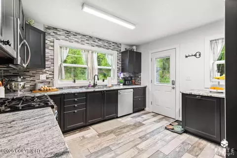 Kitchen - 19920 Tulwar Dr, Chugiak, AK 99567 photo 1 of 3