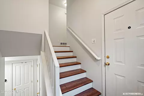 9747 Newhaven Loop, Anchorage, AK 99507 photo 4