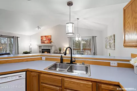 9747 Newhaven Loop, Anchorage, AK 99507 photo 16