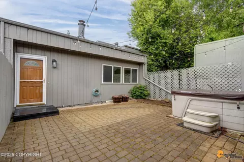 3135 Delta Dr, Anchorage, AK 99502