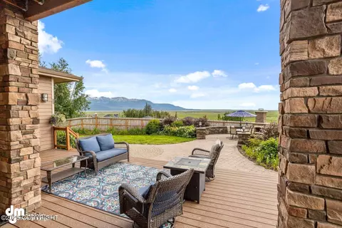 Exterior - 5044 E Loft Cir, Wasilla, AK 99654 photo 5 of 7