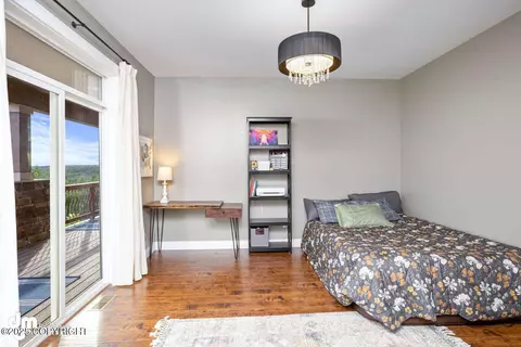 Bedroom - 5044 E Loft Cir, Wasilla, AK 99654 photo 4 of 10