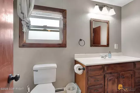 Bath - 910 S Iris Cir, Palmer, AK 99645 photo 1 of 1