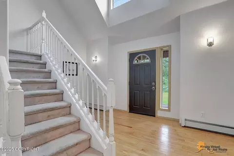 Entry Way - 1101 E Dan St, Wasilla, AK 99654 photo 2 of 5