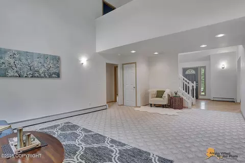 Living - 1101 E Dan St, Wasilla, AK 99654 photo 2 of 4