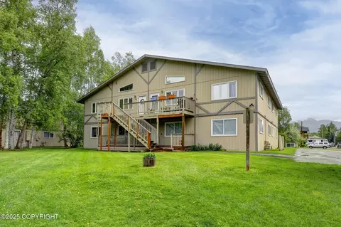 2632 Glacier St # B7, Anchorage, AK 99508