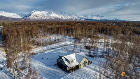 8373 E Windy Woods Loop, Palmer, AK 99645 photo 3