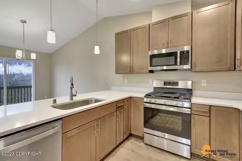 Kitchen - 20290 Eagles Nest Ct, Eagle River, AK 99577 photo 1 of 3