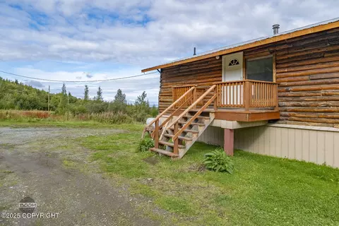 8153 Stewart Mountain Dr, Eagle River, AK 99577 photo 5