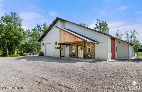6961 S Hangar Talk Cir, Wasilla, AK 99623