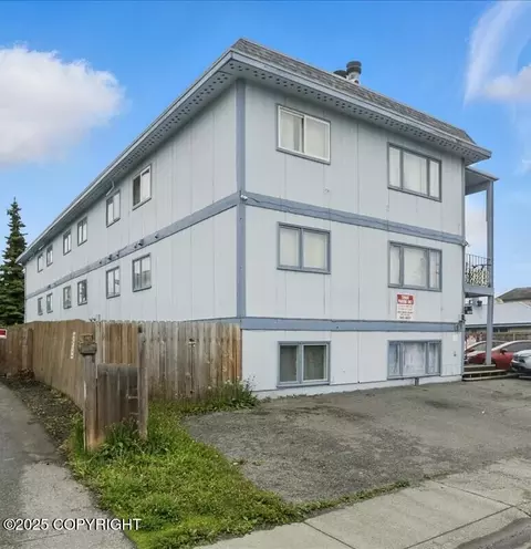 225 N Park St, Anchorage, AK 99504