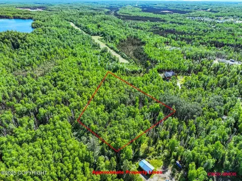5550 W Kathi Dr, Big Lake, AK 99623