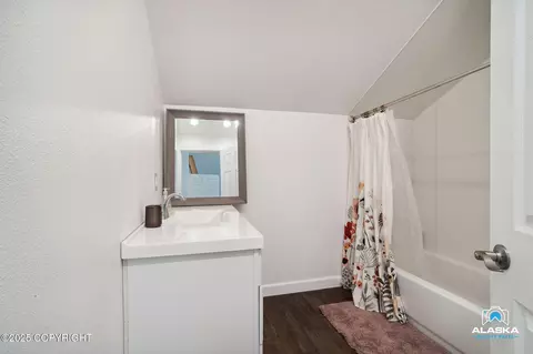 Bath - 19136 S Birchwood Loop Rd, Chugiak, AK 99567 photo 11 of 12