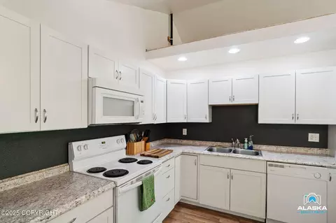Kitchen - 19136 S Birchwood Loop Rd, Chugiak, AK 99567 photo 8 of 9