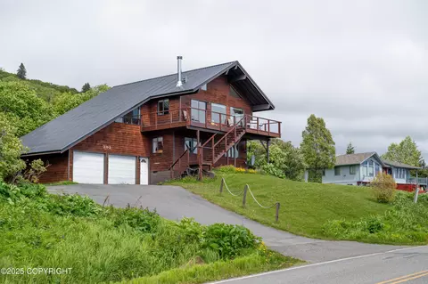 292 Mountain View Dr, Homer, AK 99603