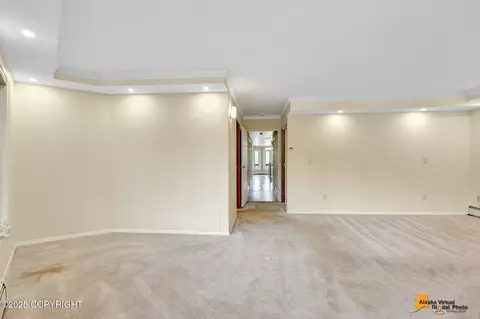 Living - 7540 Upper Omalley Rd, Anchorage, AK 99507 photo 4 of 10