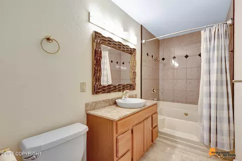 Bath - 7540 Upper Omalley Rd, Anchorage, AK 99507 photo 5 of 6