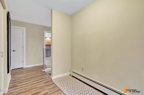 Entry Way - 7540 Upper Omalley Rd, Anchorage, AK 99507 photo 1 of 4