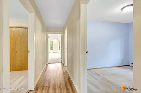 Entry Way - 7540 Upper Omalley Rd, Anchorage, AK 99507 photo 3 of 4