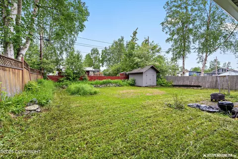 1510 E 40th Ct, Anchorage, AK 99508 photo 21