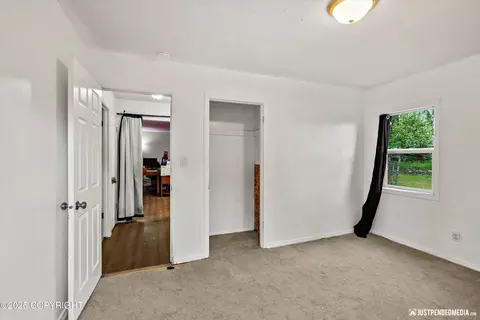 1510 E 40th Ct, Anchorage, AK 99508 photo 14
