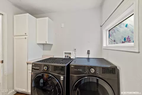 1510 E 40th Ct, Anchorage, AK 99508 photo 17
