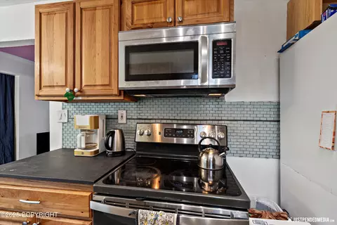 1510 E 40th Ct, Anchorage, AK 99508 photo 9