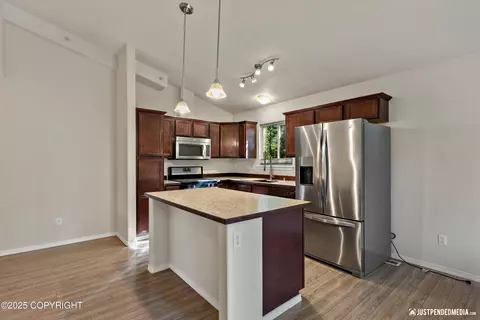 Kitchen - 655 E 79th Ave # 8, Anchorage, AK 99518 photo 3 of 6