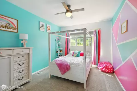 Bedroom - 17001 Yellowstone Dr, Eagle River, AK 99577 photo 5 of 7