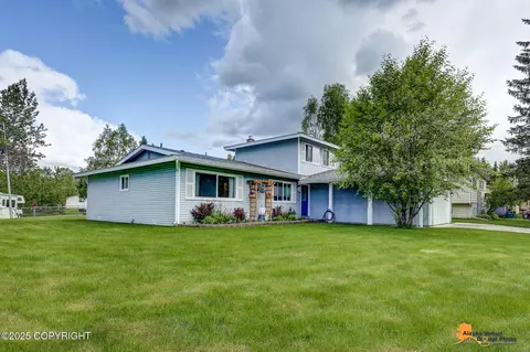 7001 Foothill Dr, Anchorage, AK 99504