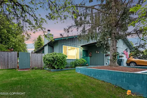 4139 Cosmos Dr, Anchorage, AK 99517