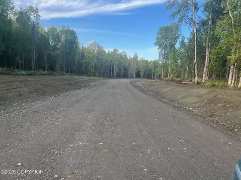 27394 S Baldy Bluff Dr, Talkeetna, AK 99676