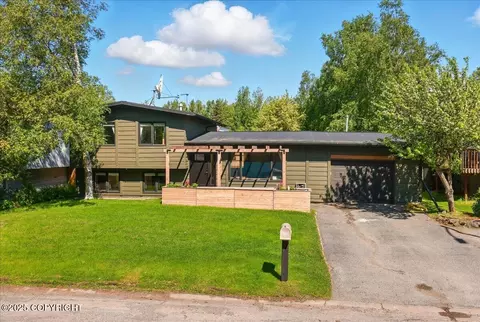 3331 Amber Bay Loop, Anchorage, AK 99515